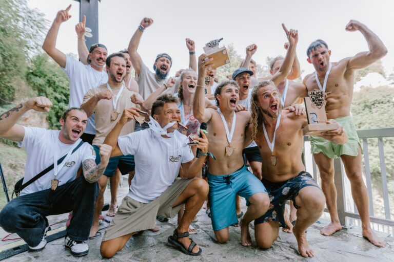 Read more about the article PRVI PUT ODRŽAN CLIFF DIVING BATTLE NA VODOPADU-POBJEDNIKA IZABRALA PUBLIKA